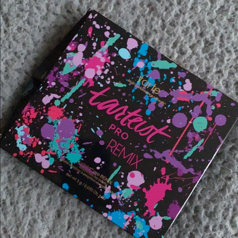 Tarte PRO remix makeup pallet